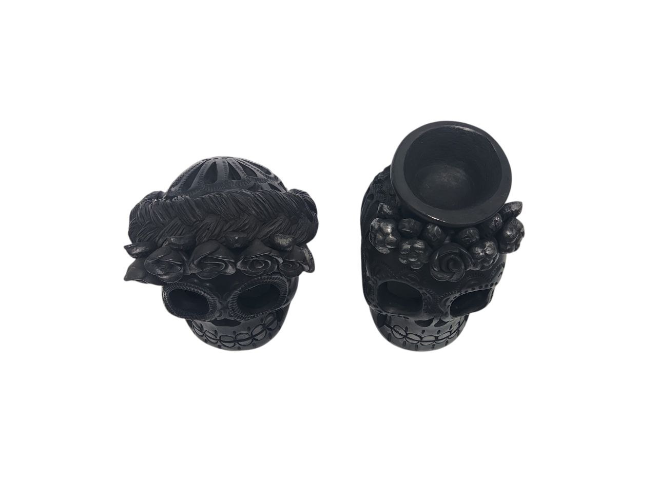 FIGURAS DE CRÁNEOS ARTESANALES, CALAVERAS ESTILO FRIDA EN BARRO NEGRO (9.5CM), DECORACIÓN ESPECIAL, HECHO A MANO, OAXACA. - Imagen 8